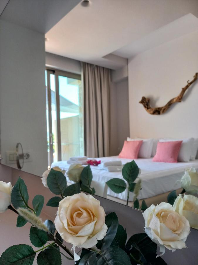 Core Luxury Suites (Adults Only) Skiathos Exterior photo