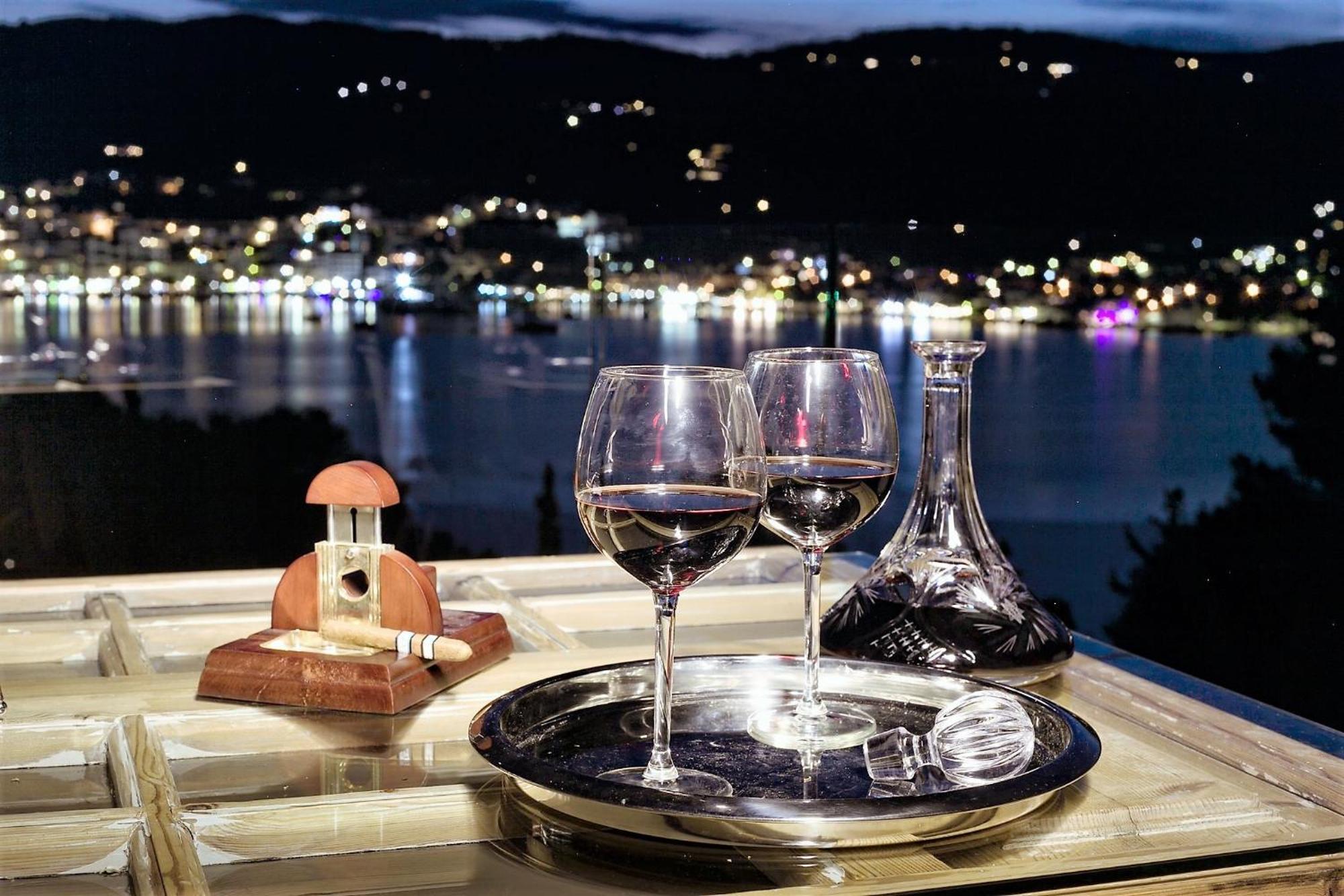 Core Luxury Suites (Adults Only) Skiathos Exterior photo